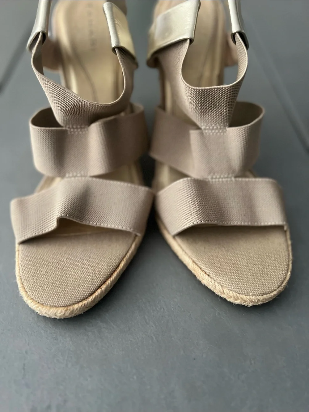 Tahari Nude Beige Espadrille Wedge Sandals Size 8M Resort Coastal‎ Chic